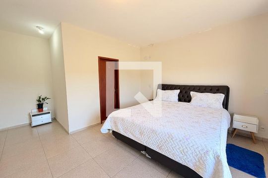 Suíte 1 de casa à venda com 5 quartos, 403m² em Serra dos Cristais, Várzea Paulista