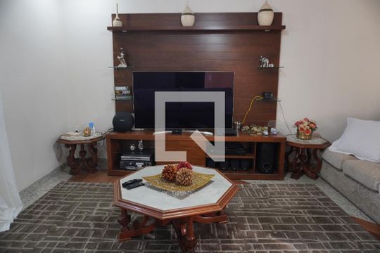 Casa à venda com 3 quartos, 156m² em Jardim Nossa Senhora do Carmo, São Paulo