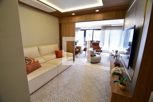 Sala de apartamento à venda com 3 quartos, 170m² em Cambuí, Campinas