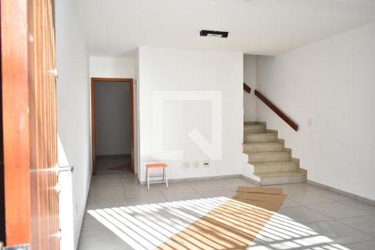 Casa para alugar com 3 quartos, 160m² em Planalto Paulista, São Paulo