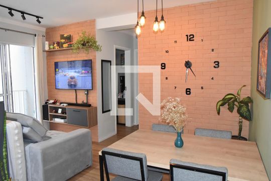 sala de apartamento à venda com 2 quartos, 46m² em Vila Joana, Jundiaí