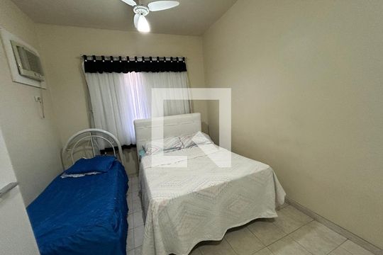 Quarto 1 de casa para alugar com 2 quartos, 500m² em Pilares, Rio de Janeiro