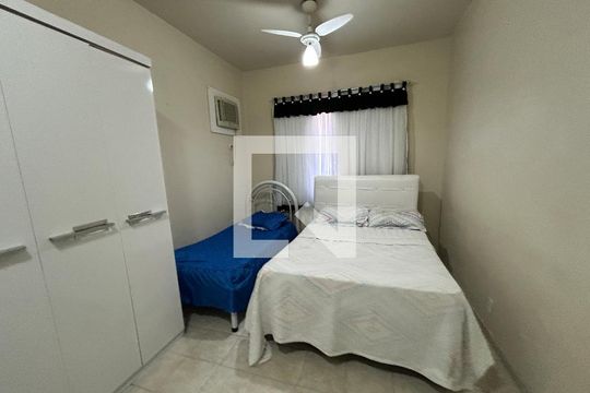 Quarto 1 de casa para alugar com 2 quartos, 500m² em Pilares, Rio de Janeiro