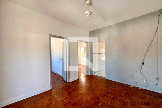Sala de casa para alugar com 2 quartos, 166m² em Jardim Aurélia , Campinas