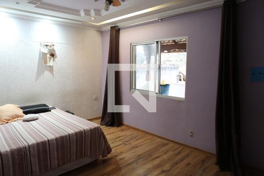Quarto 1 de casa para alugar com 3 quartos, 320m² em Bonsucesso, Contagem