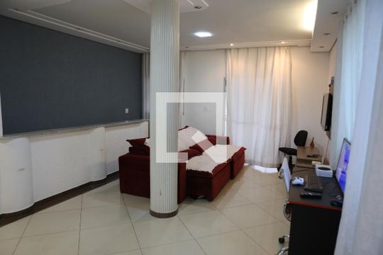 Sala 1 de casa para alugar com 3 quartos, 320m² em Bonsucesso, Contagem