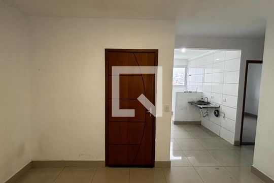 Sala de apartamento para alugar com 2 quartos, 47m² em Vila Guaraciaba, Santo André