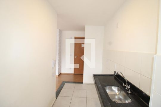 Sala / Cozinha de apartamento para alugar com 2 quartos, 43m² em Colônia (zona Leste), São Paulo