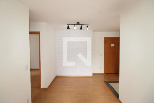 Sala / Cozinha de apartamento para alugar com 2 quartos, 43m² em Colônia (zona Leste), São Paulo