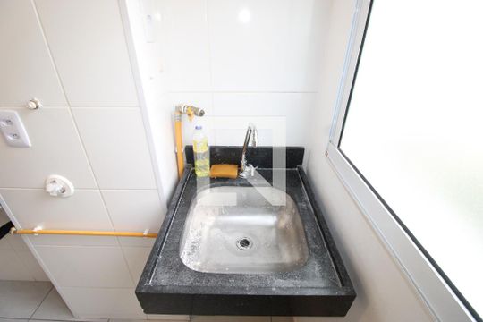 Sala / Cozinha de apartamento para alugar com 2 quartos, 43m² em Colônia (zona Leste), São Paulo