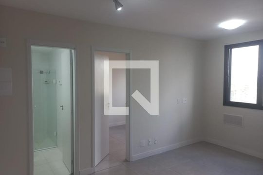 Sala de apartamento para alugar com 2 quartos, 34m² em Butantã, São Paulo