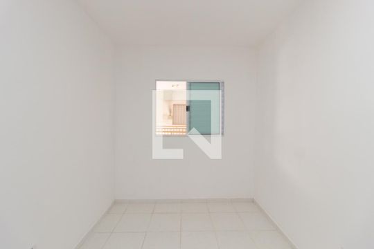 Quarto 2 de apartamento para alugar com 2 quartos, 45m² em Cidade Líder, São Paulo