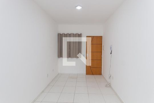 Sala de apartamento para alugar com 2 quartos, 45m² em Cidade Líder, São Paulo