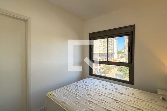 Quarto Suíte de apartamento para alugar com 2 quartos, 45m² em Santo Amaro, São Paulo