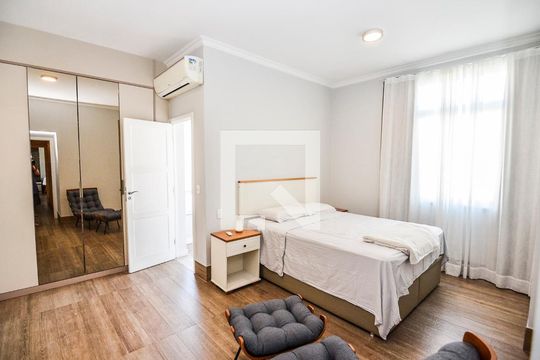 Quarto 1 de apartamento à venda com 3 quartos, 123m² em Tijuca, Rio de Janeiro