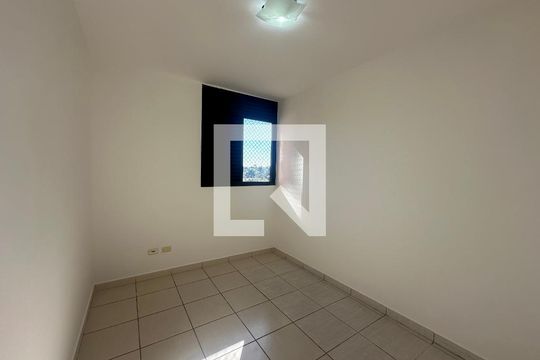 Quarto 1 de apartamento para alugar com 2 quartos, 80m² em Tamboré, Barueri