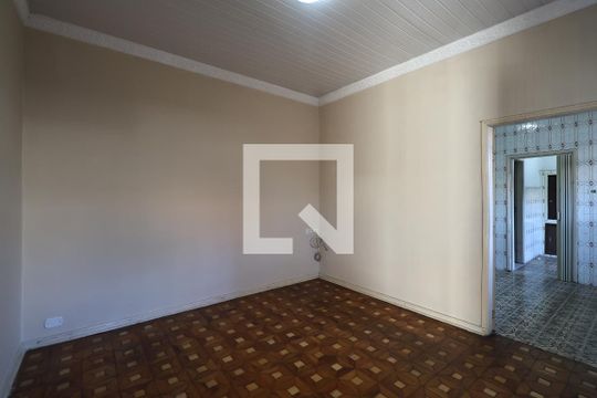 Sala de casa à venda com 2 quartos, 156m² em Vila Francisco Matarazzo, Santo André