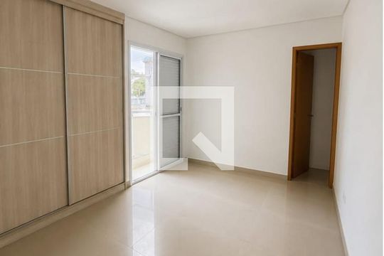 Quarto de casa de condomínio para alugar com 2 quartos, 56m² em Jardim Santo Alberto, Santo André
