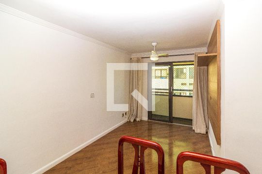 Sala de apartamento para alugar com 3 quartos, 65m² em Jardim das Flores, São Paulo