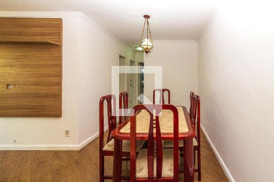 Sala de apartamento para alugar com 3 quartos, 65m² em Jardim das Flores, São Paulo