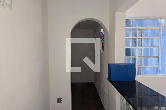 Sala  de apartamento à venda com 2 quartos, 48m² em Jardim Santa Mena, Guarulhos