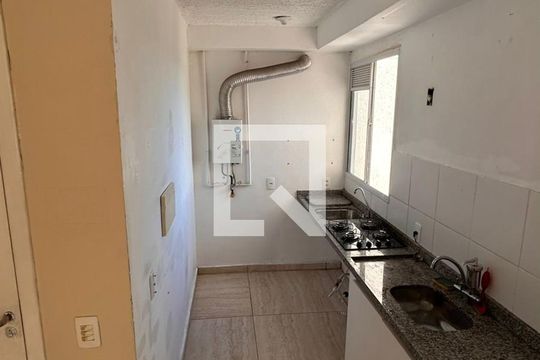 Cozinha de apartamento para alugar com 2 quartos, 40m² em Santa Cruz, Rio de Janeiro