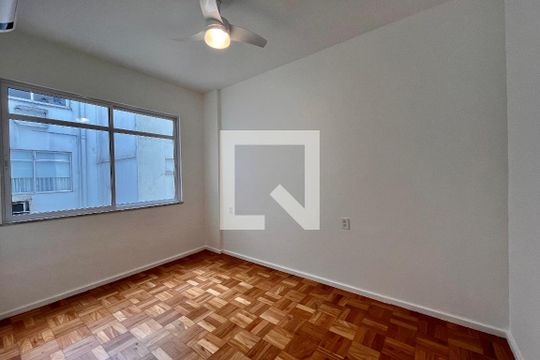 Suite  de apartamento para alugar com 3 quartos, 90m² em Lagoa, Rio de Janeiro