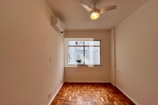 Suite de apartamento para alugar com 3 quartos, 90m² em Lagoa, Rio de Janeiro