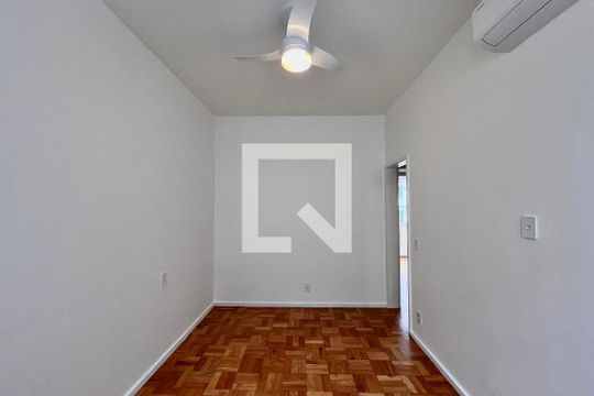 Suite  de apartamento para alugar com 3 quartos, 90m² em Lagoa, Rio de Janeiro