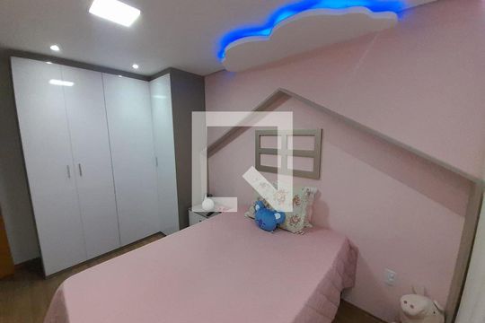 Quarto de casa à venda com 3 quartos, 198m² em Vila Alice, Santo André