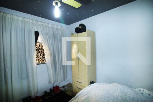Quarto 1 de casa à venda com 2 quartos, 300m² em Vila Kosmos, Rio de Janeiro