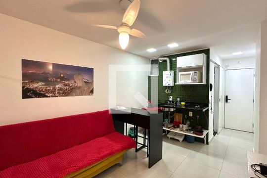 Apartamento à venda com 1 quarto, 28m² em Copacabana, Rio de Janeiro