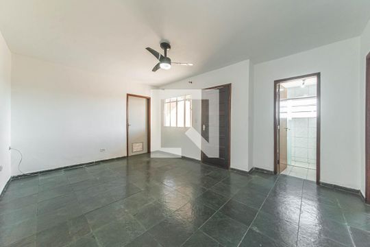 Sala de casa à venda com 4 quartos, 183m² em Jardim Brasilia, São Paulo