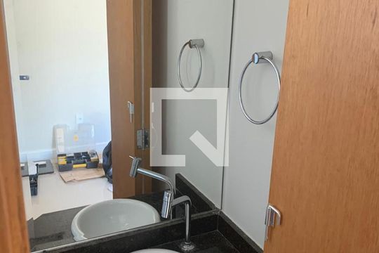 Banheiro de casa para alugar com 3 quartos, 90m² em Vila Gea, São Paulo