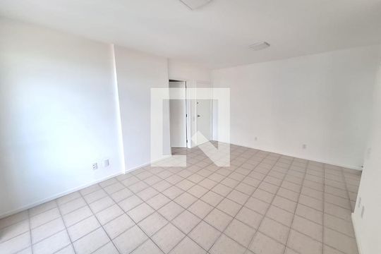 Sala de apartamento para alugar com 2 quartos, 70m² em Centro, Florianópolis
