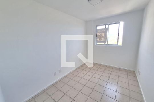 Quarto de apartamento para alugar com 2 quartos, 70m² em Centro, Florianópolis