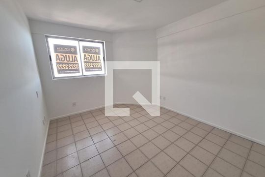 Quarto de apartamento para alugar com 2 quartos, 70m² em Centro, Florianópolis