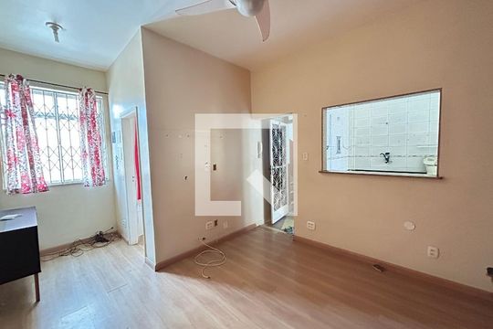 Sala de apartamento para alugar com 2 quartos, 65m² em Encantado, Rio de Janeiro