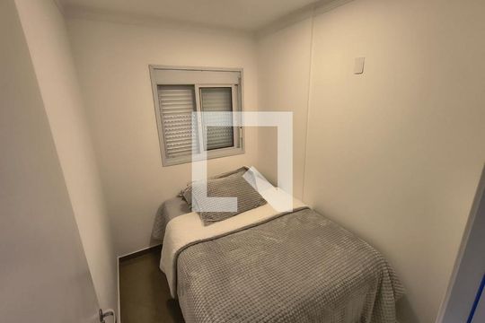 Quarto de apartamento à venda com 3 quartos, 55m² em Lapa de Baixo, São Paulo