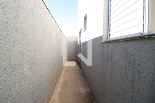 Apartamento para alugar com 2 quartos, 50m² em Jardim Europa, Uberlândia