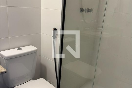 Banheiro de apartamento à venda com 1 quarto, 46m² em Ipiranga, São Paulo