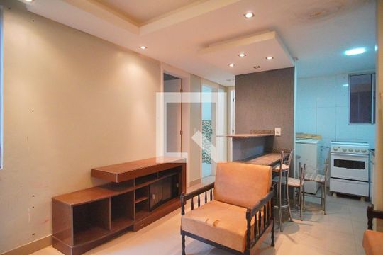 Sala de apartamento à venda com 2 quartos, 57m² em Duque de Caxias, São Leopoldo