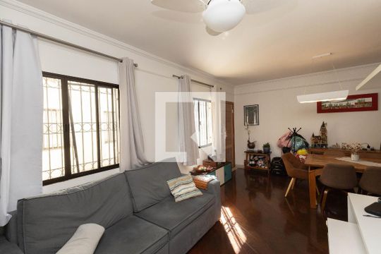 Sala  de casa de condomínio para alugar com 3 quartos, 200m² em Vila Mazzei, São Paulo