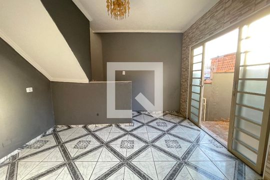Sala de casa para alugar com 3 quartos, 55m² em Jardim Esmeralda, São Paulo
