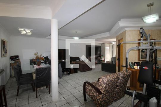 Sala de casa à venda com 3 quartos, 370m² em Jardim Nossa Senhora do Carmo, São Paulo