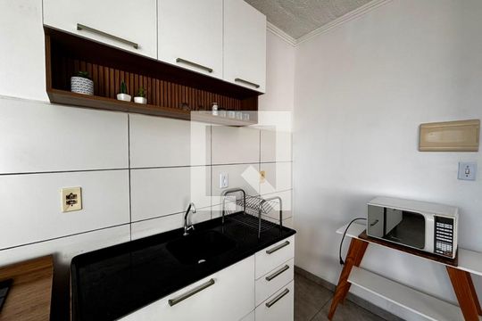 Apartamento para alugar com 2 quartos, 45m² em COHAB B, Gravataí