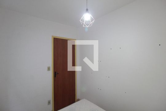 Quarto 1 de apartamento para alugar com 2 quartos, 44m² em Heliópolis, Belo Horizonte