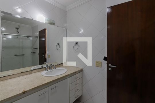 Banheiro Social de apartamento à venda com 3 quartos, 103m² em Itaim Bibi, São Paulo