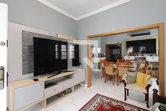 Sala de casa à venda com 5 quartos, 262m² em São Geraldo, Porto Alegre