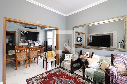 Sala de casa à venda com 5 quartos, 262m² em São Geraldo, Porto Alegre
